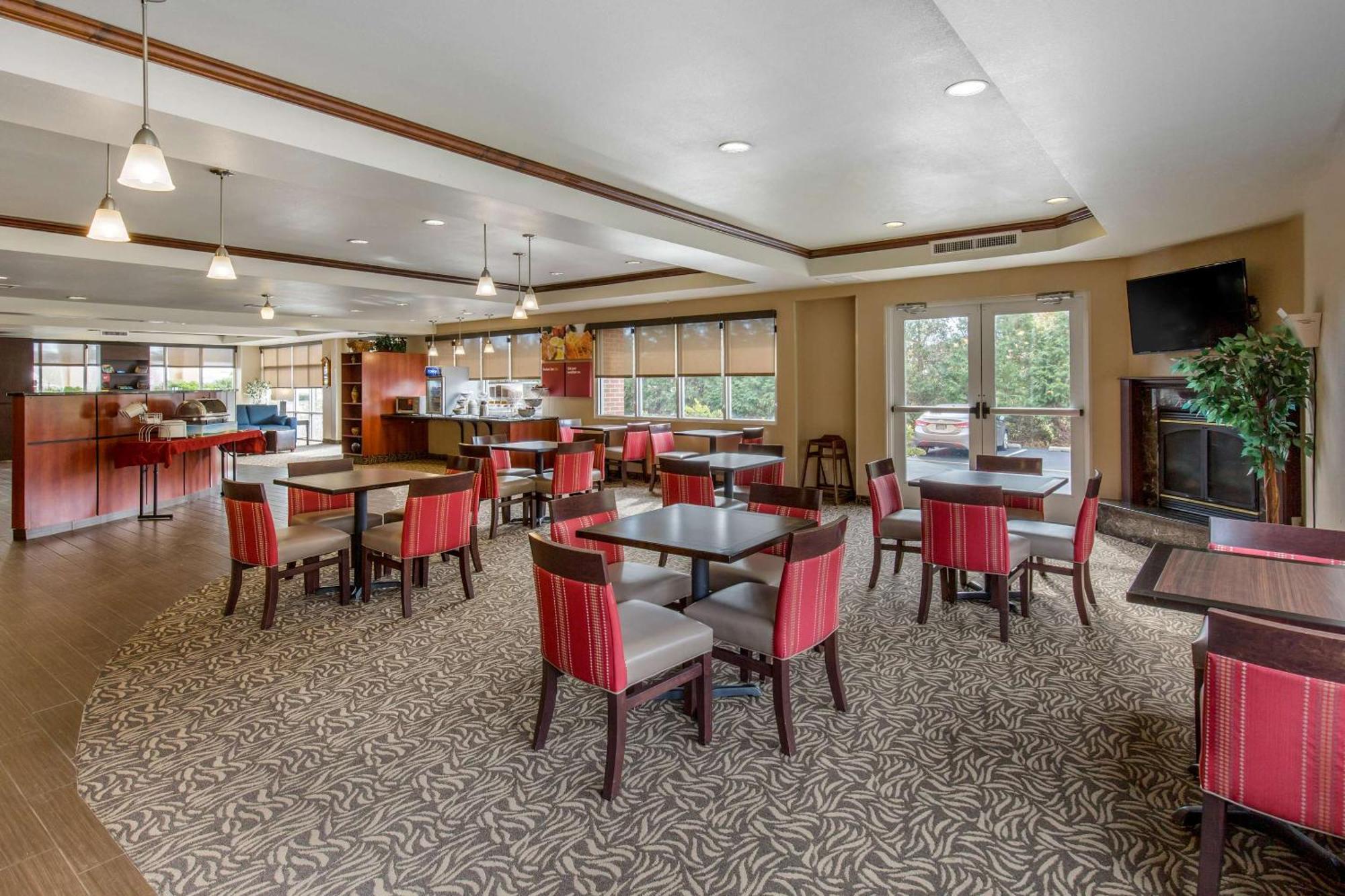 Comfort Suites Seaford Bagian luar foto