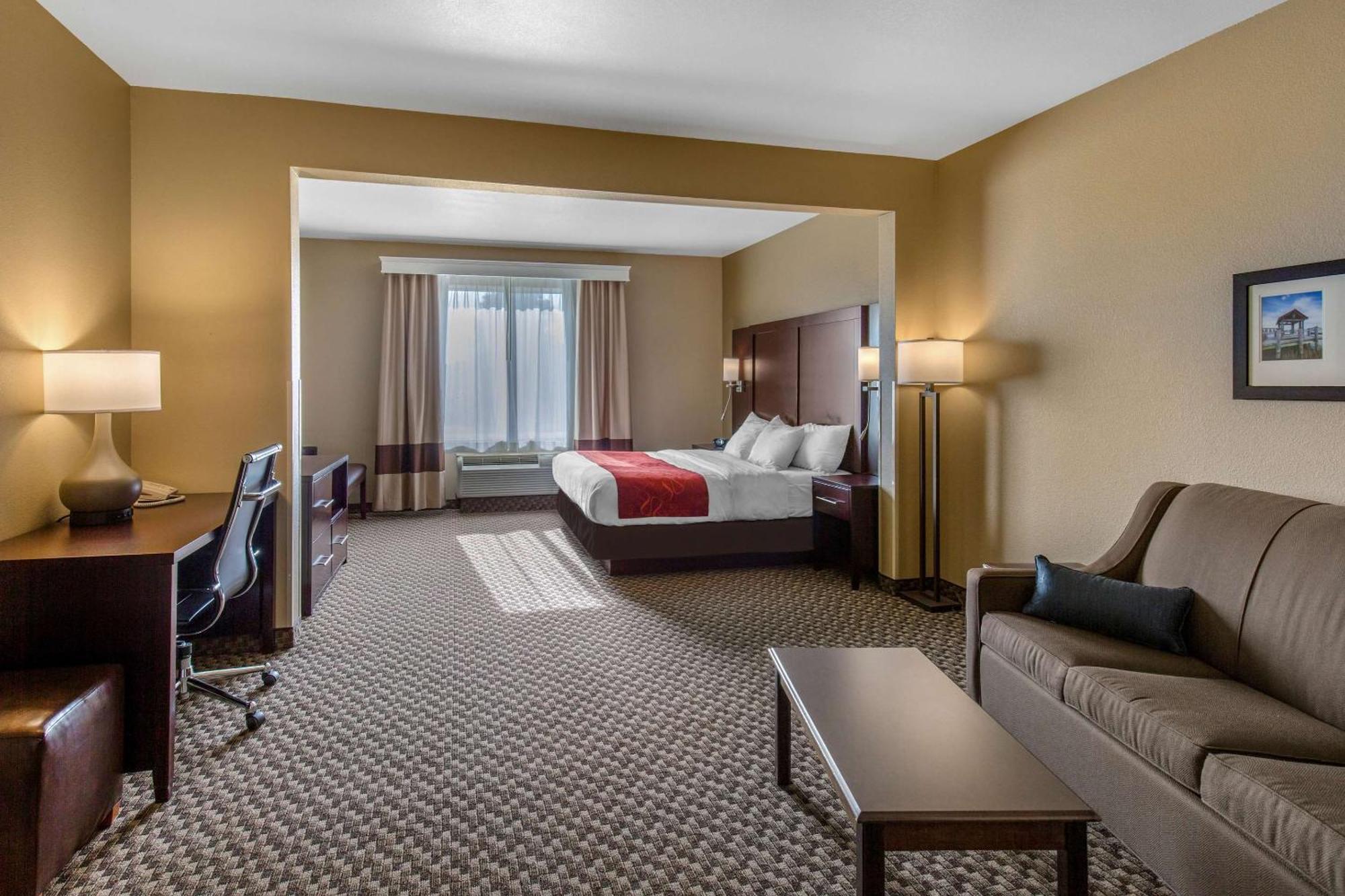 Comfort Suites Seaford Bagian luar foto