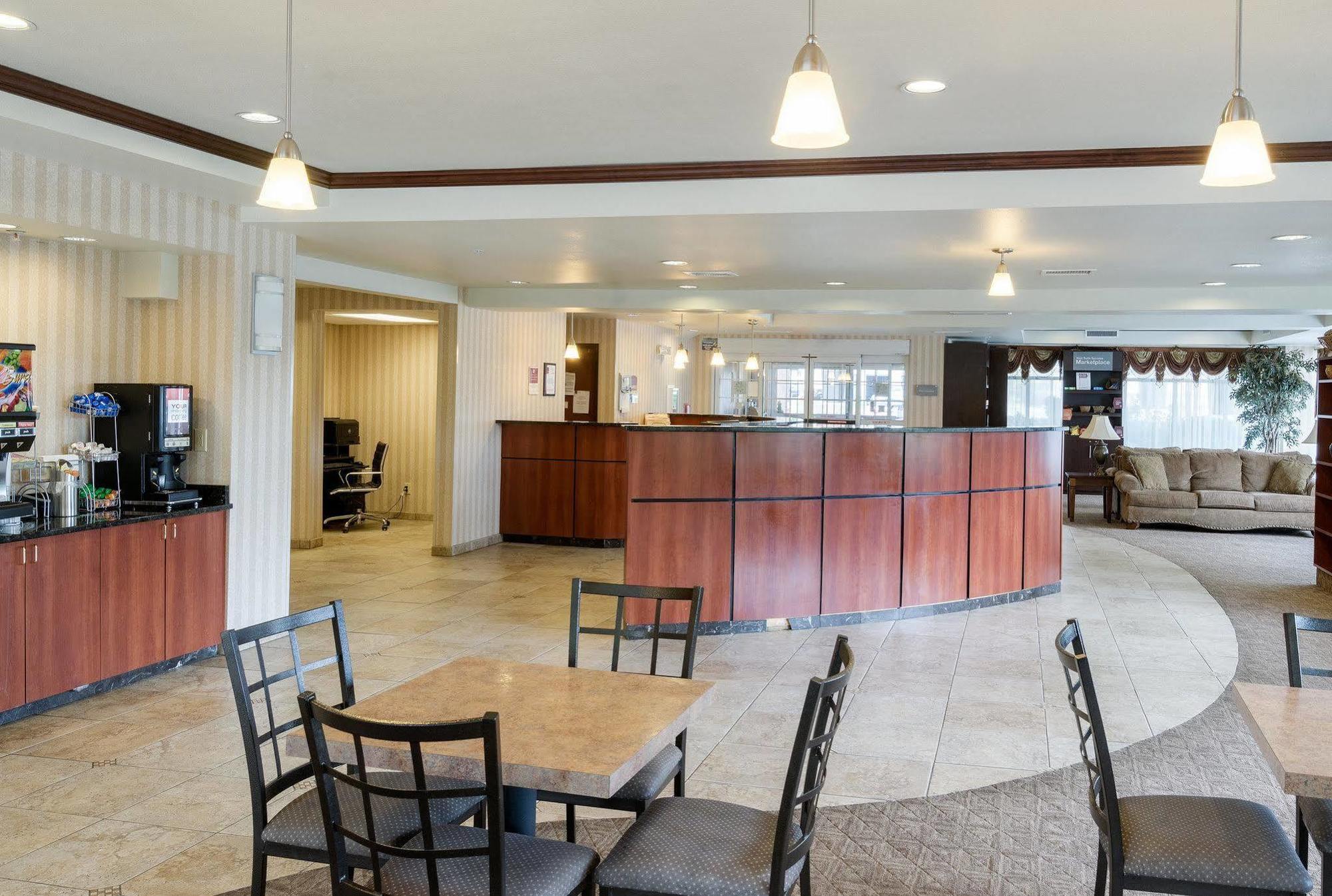 Comfort Suites Seaford Bagian luar foto